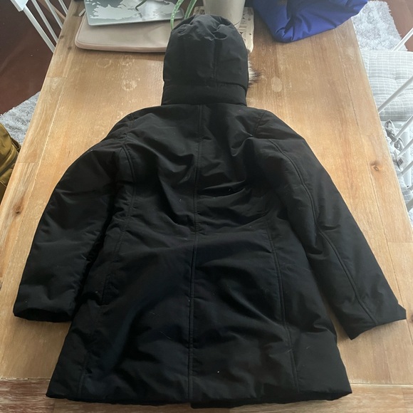 UNI QLO Black Winter Jacket Faux Fir Hood Women’s Size XS - Picture 2 of 4